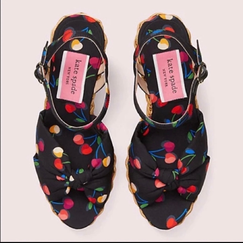 🎉HP🎉 NIB Kate Spade Anita Wedge Size 9